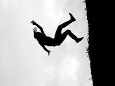 भीरबाट खसेर एक जनाको मृत्यु